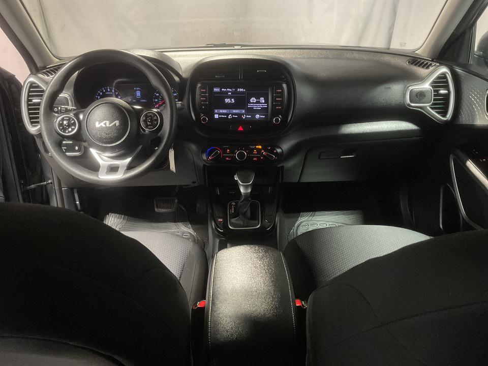 2022 Kia Soul LX CVT