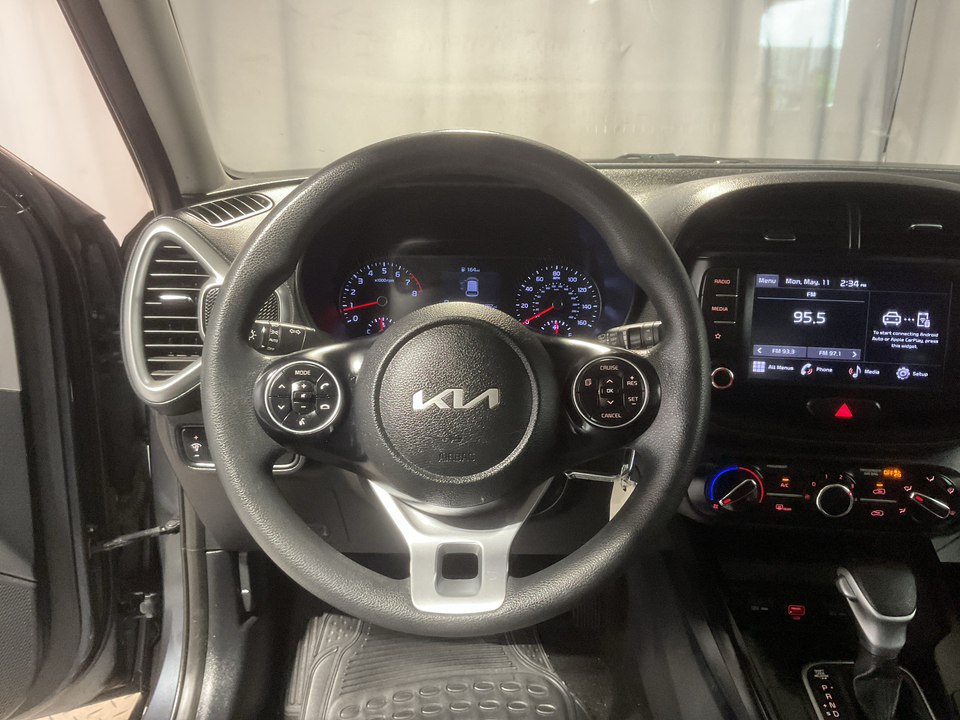 2022 Kia Soul LX CVT