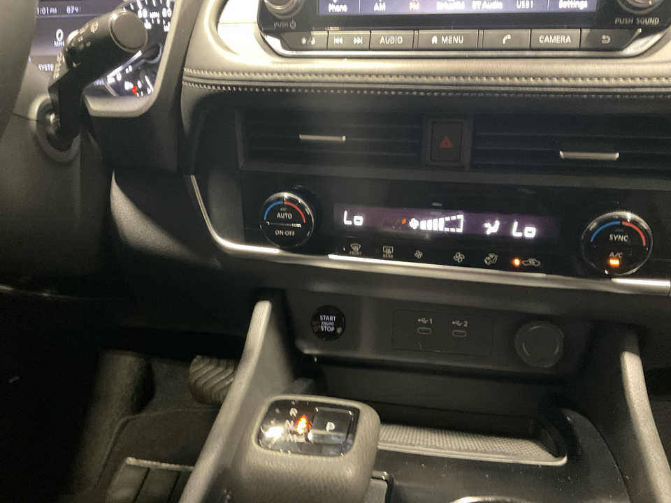2025 Nissan Rogue SV
