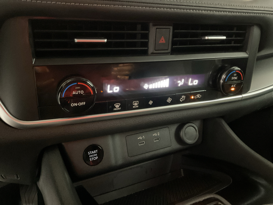 2025 Nissan Rogue SV