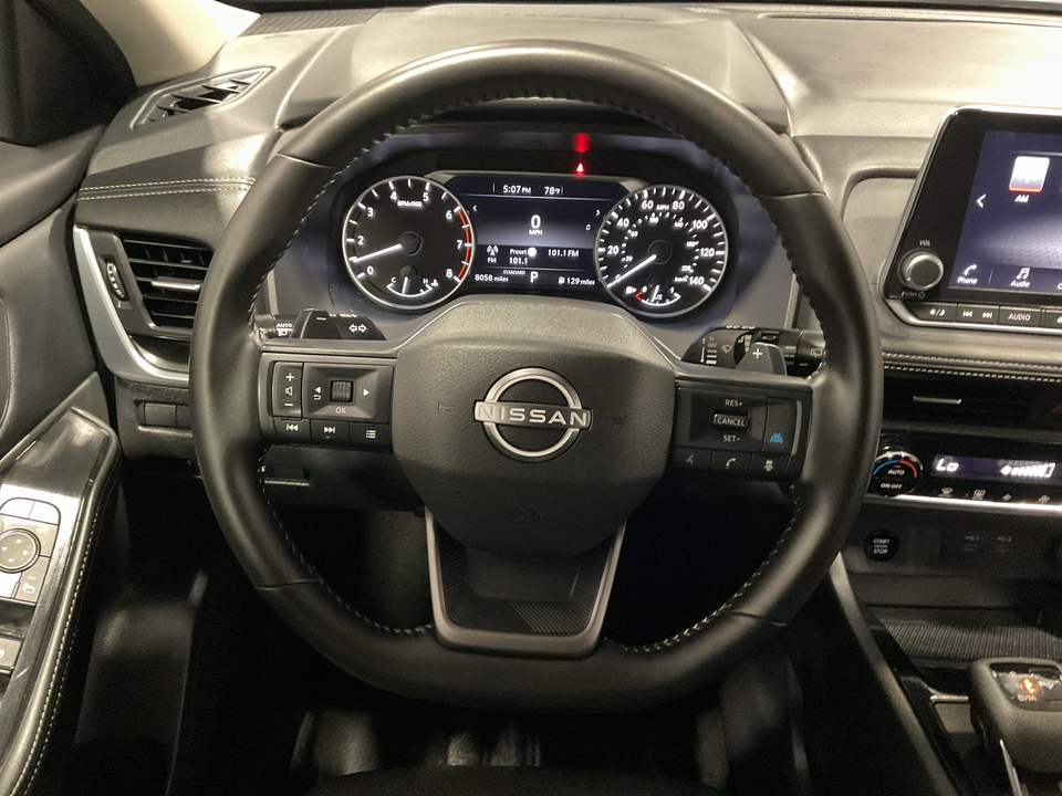 2025 Nissan Rogue SV