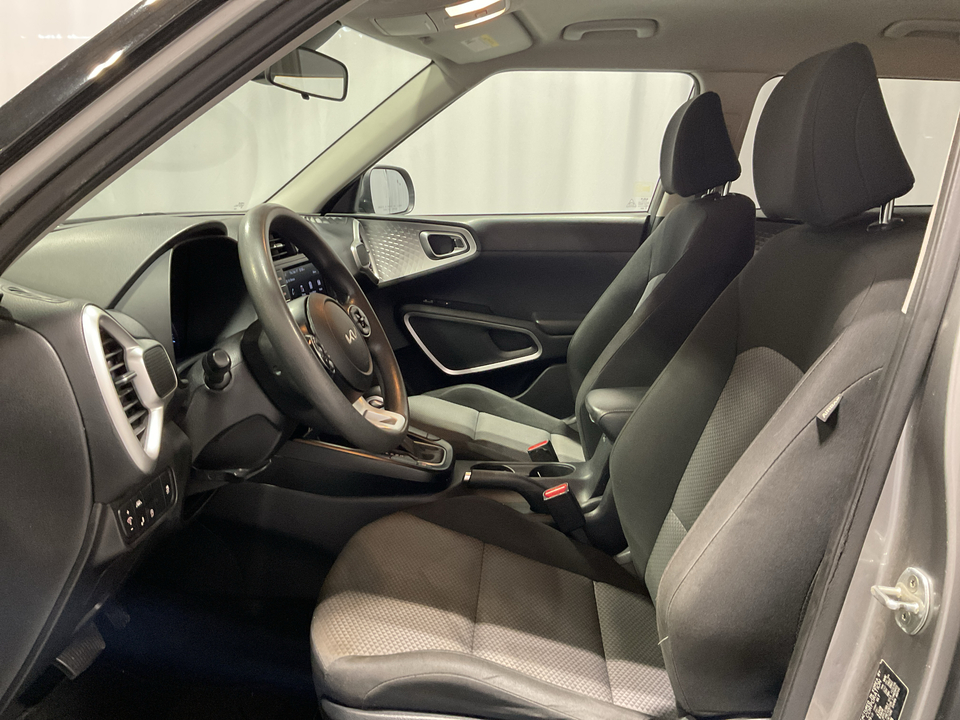 2022 Kia Soul LX CVT