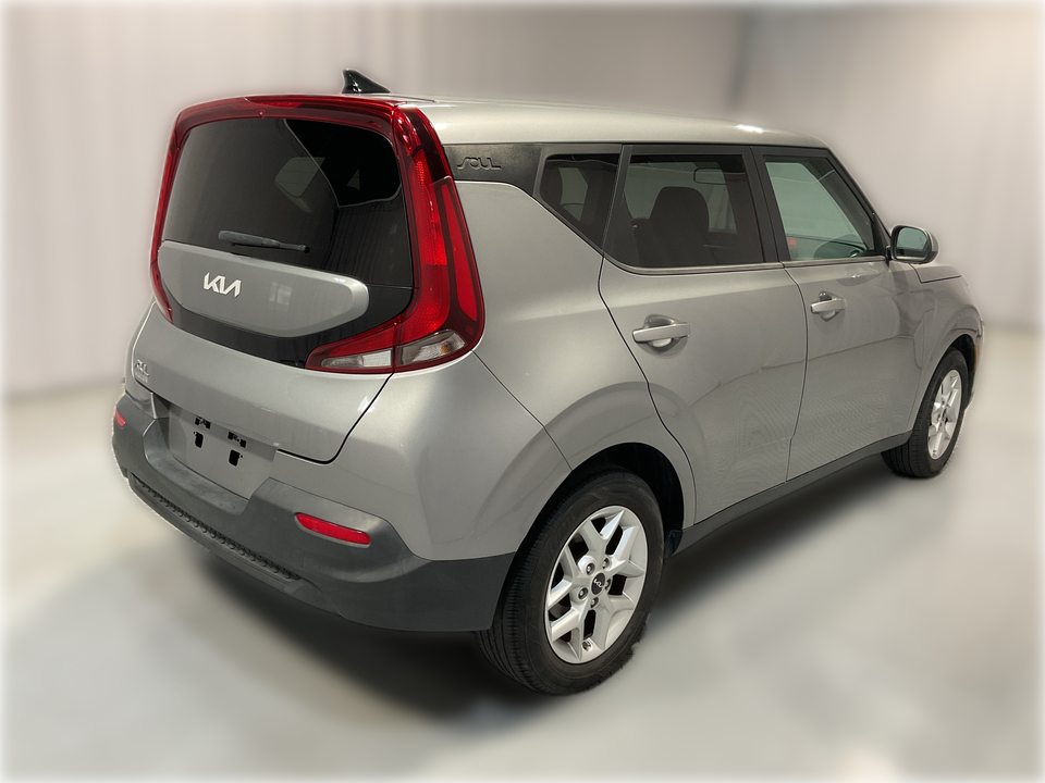 2022 Kia Soul LX CVT