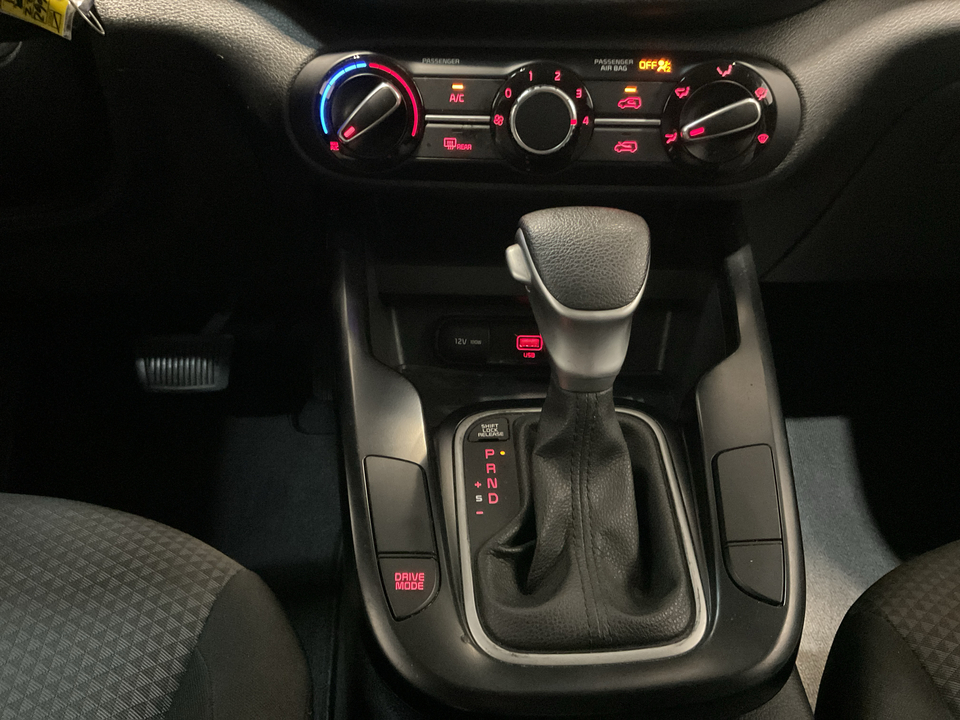 2022 Kia Soul LX CVT