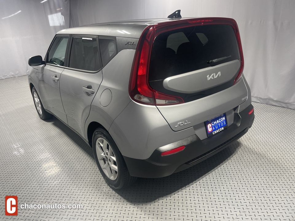 2022 Kia Soul LX CVT