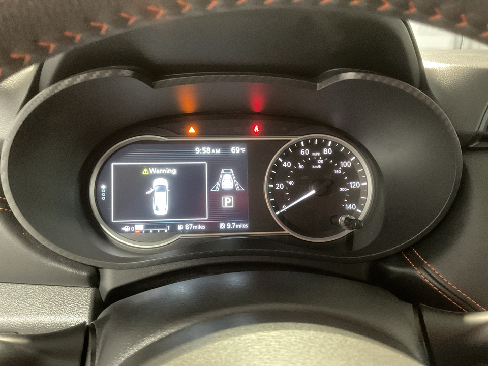 2025 Nissan Versa SR