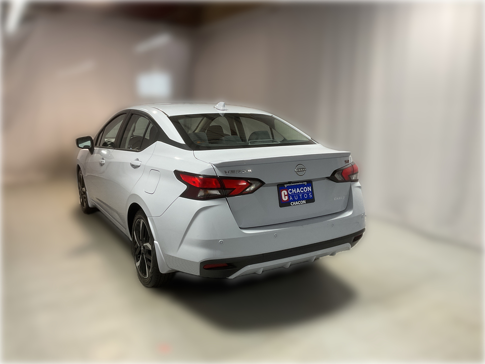 2025 Nissan Versa SR