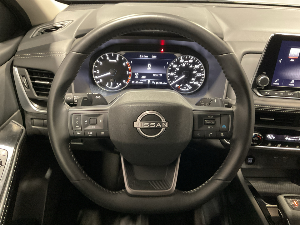 2025 Nissan Rogue SV