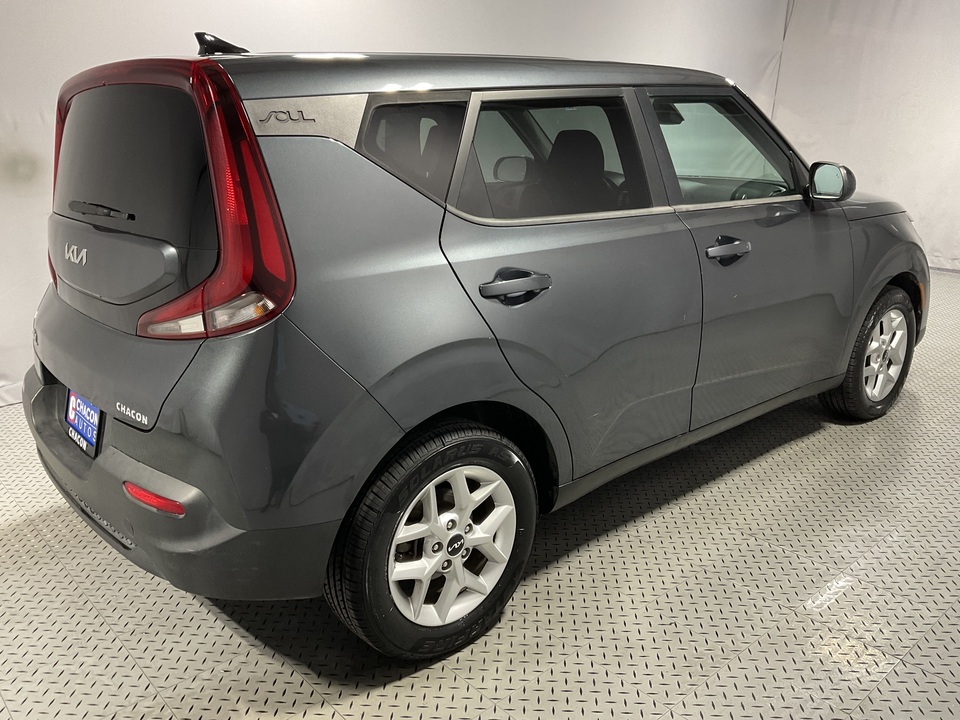2022 Kia Soul LX CVT