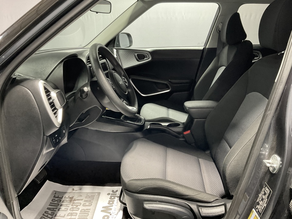 2022 Kia Soul LX CVT