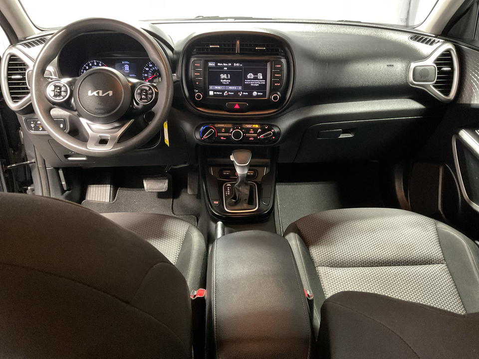 2022 Kia Soul LX CVT