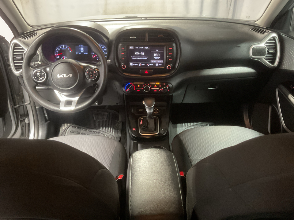 2022 Kia Soul LX CVT