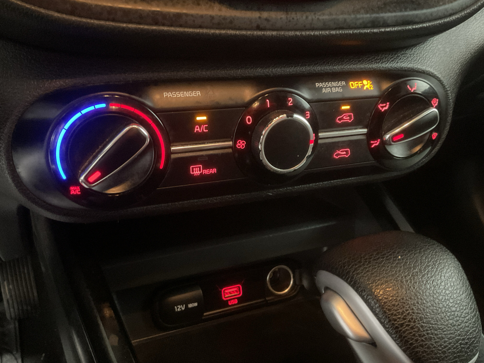 2022 Kia Soul LX CVT