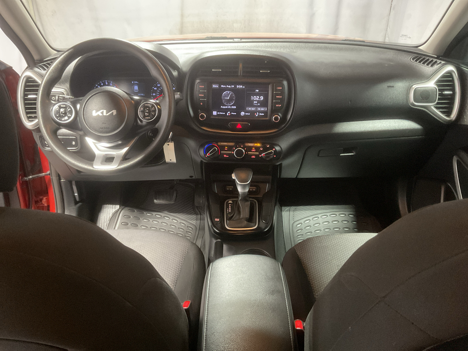 2022 Kia Soul LX CVT