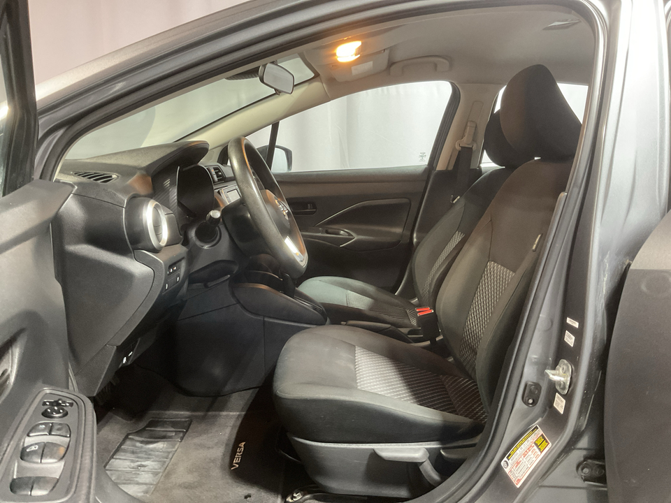 2021 Nissan Versa S CVT