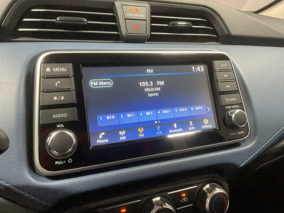 2025 Nissan Versa SV