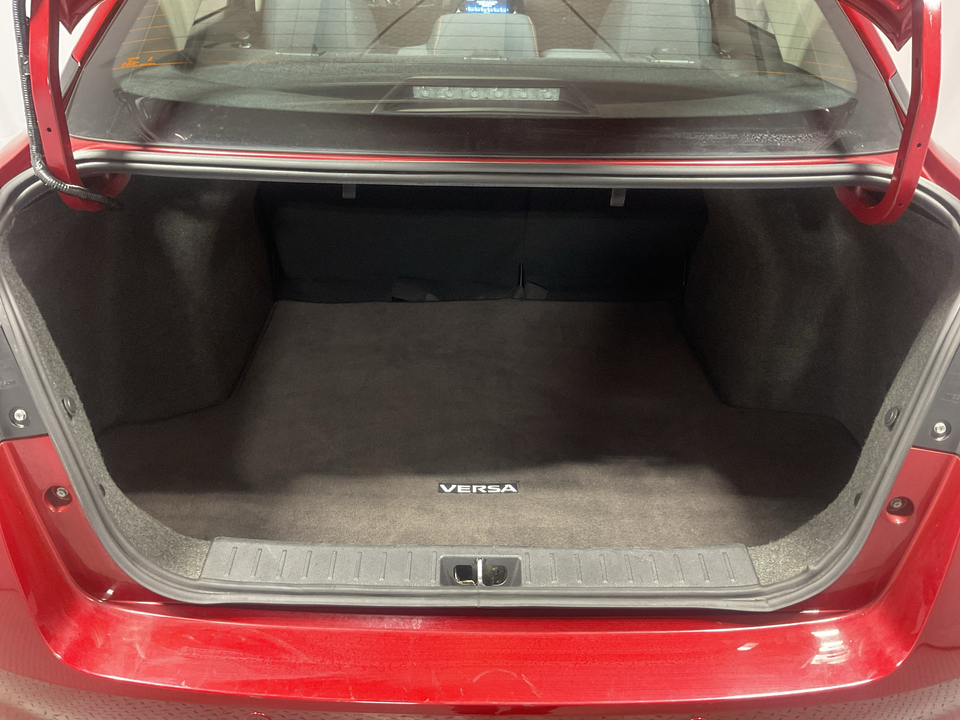 2024 Nissan Versa SR