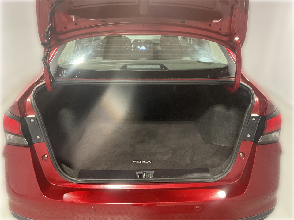 2024 Nissan Versa SR