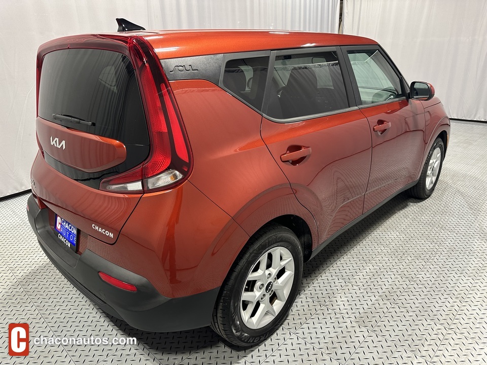 2022 Kia Soul LX CVT