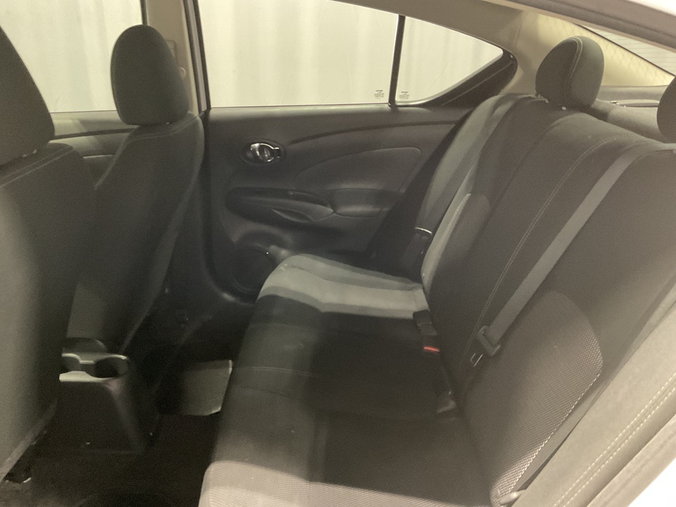 2019 Nissan Versa 1.6 SV Sedan