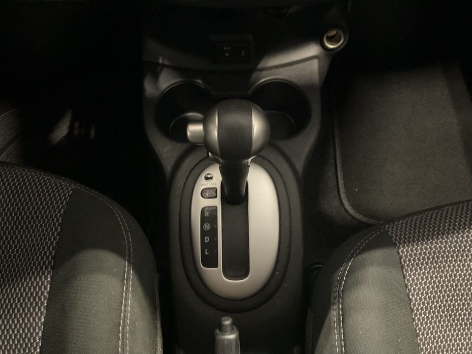 2019 Nissan Versa 1.6 SV Sedan