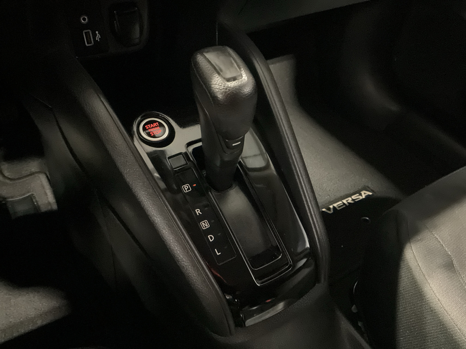 2021 Nissan Versa S CVT