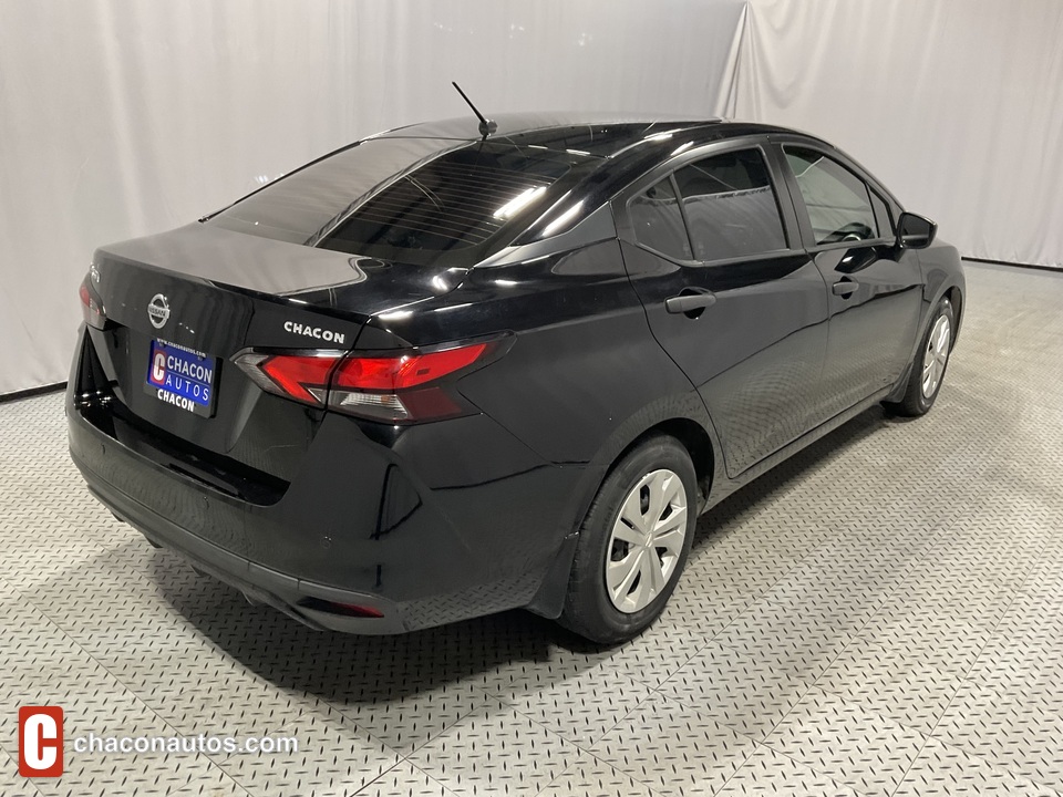 2021 Nissan Versa S CVT