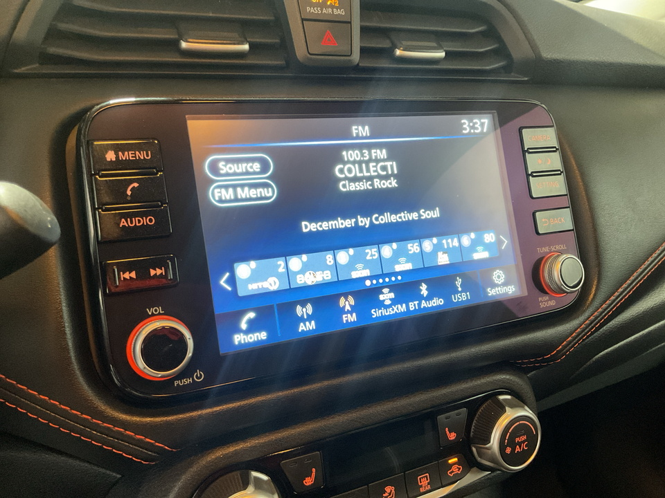 2024 Nissan Versa SR