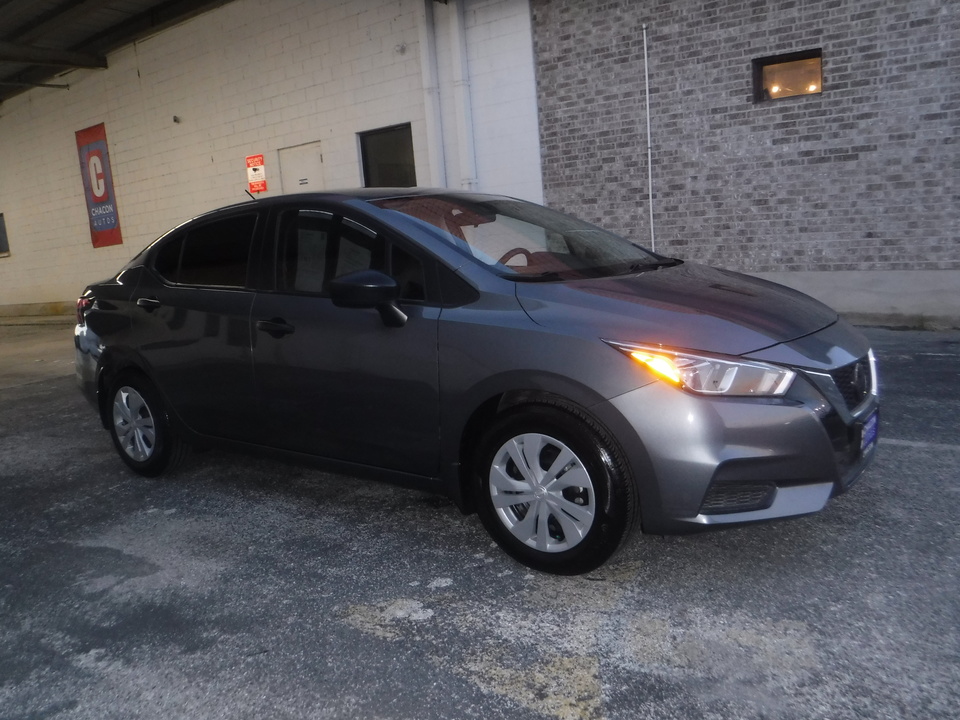 2021 Nissan Versa S CVT