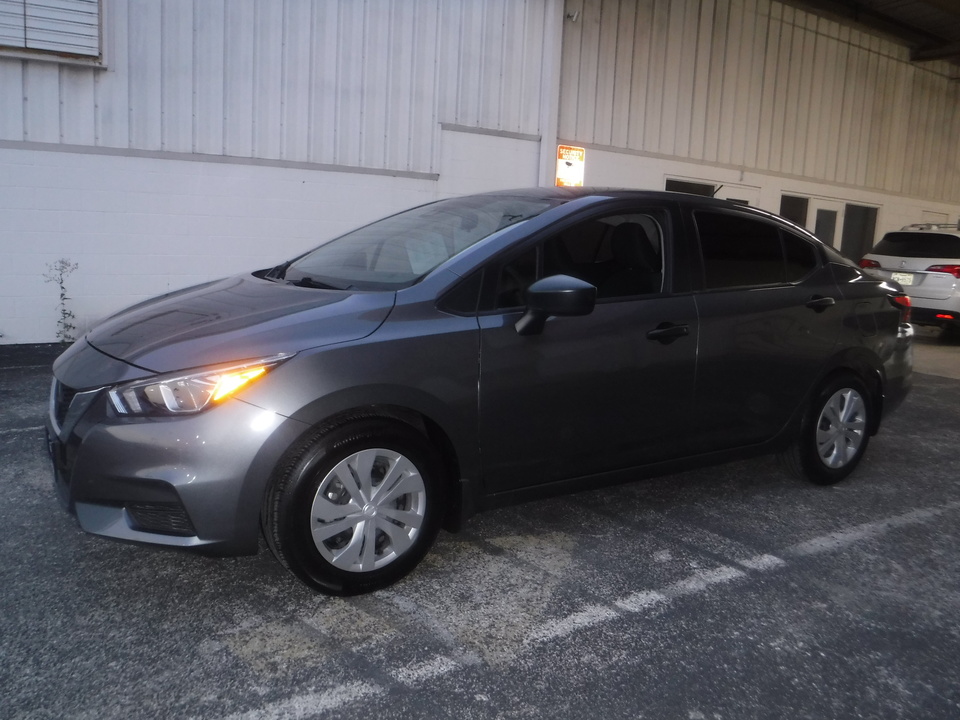 2021 Nissan Versa S CVT