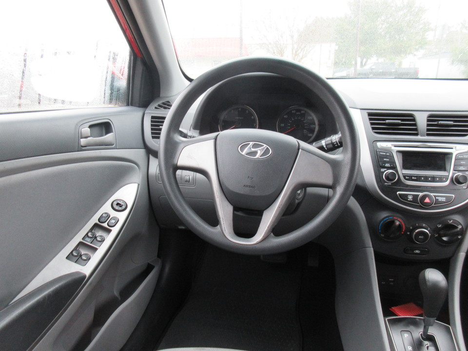 2015 Hyundai Accent GLS 4-Door 6A