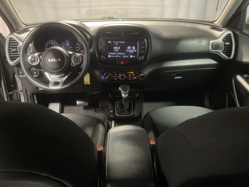 2022 Kia Soul LX CVT