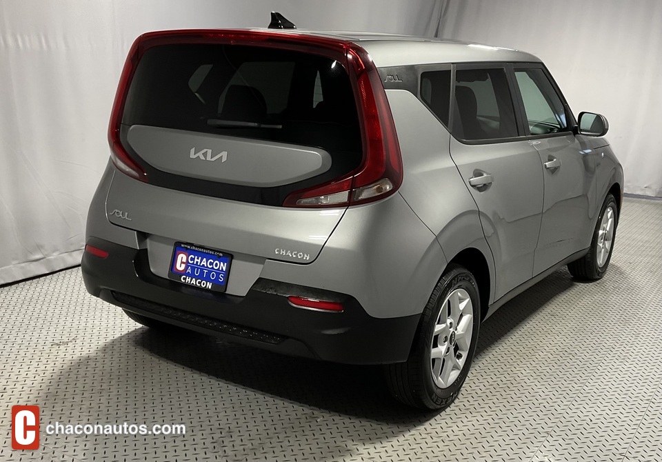 2022 Kia Soul LX CVT