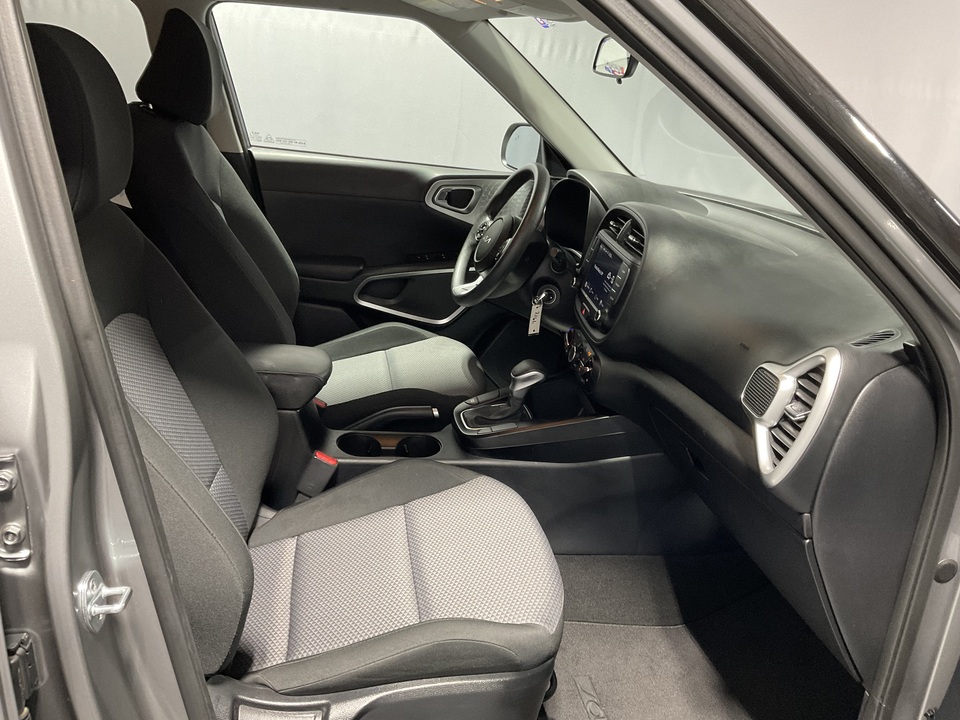 2022 Kia Soul LX CVT