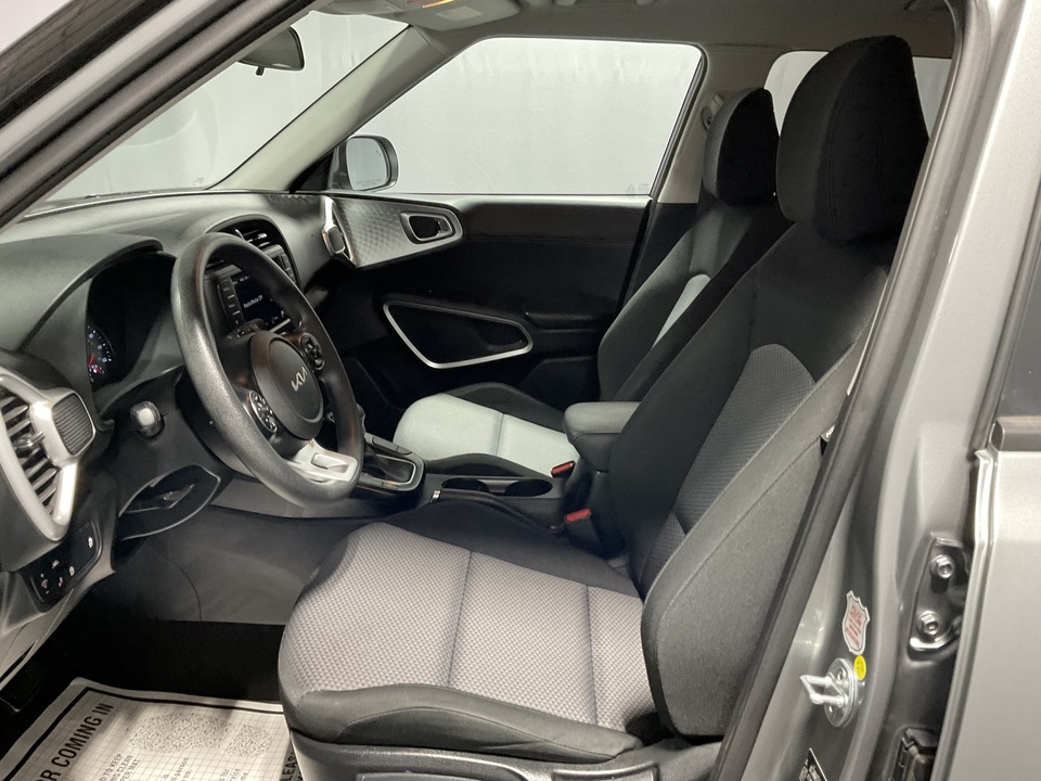 2022 Kia Soul LX CVT