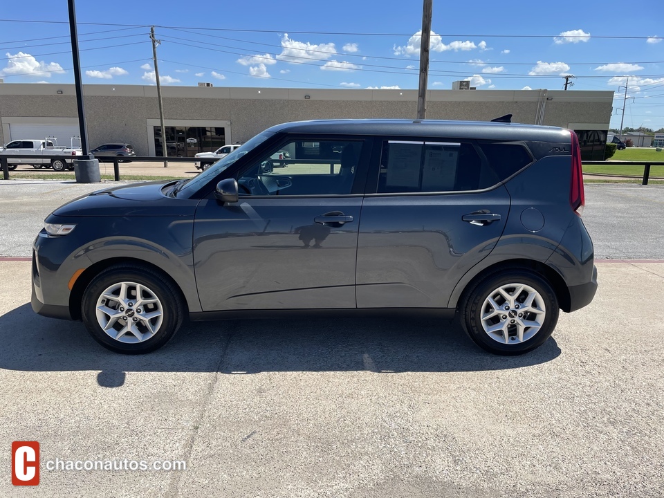 2022 Kia Soul LX CVT