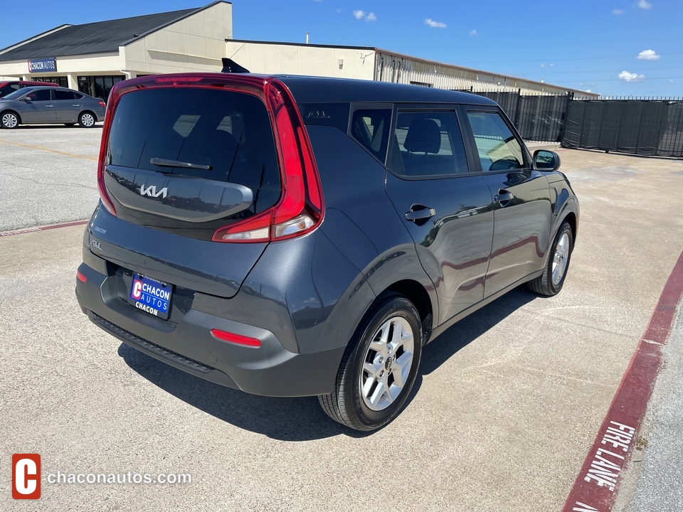 2022 Kia Soul LX CVT