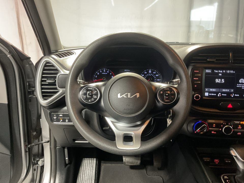2022 Kia Soul LX CVT