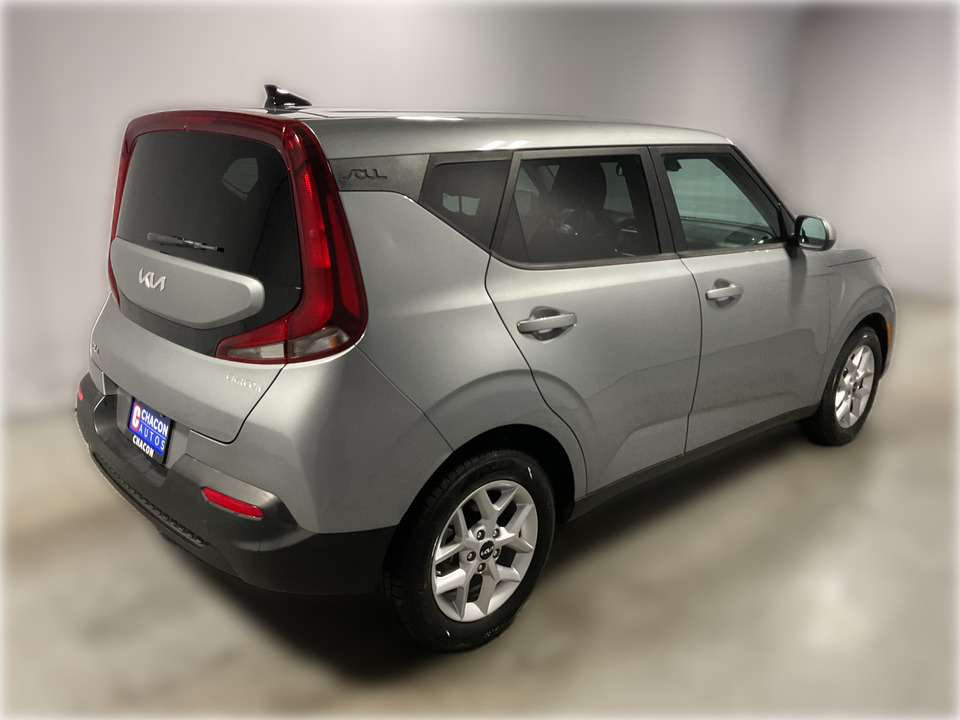 2022 Kia Soul LX CVT