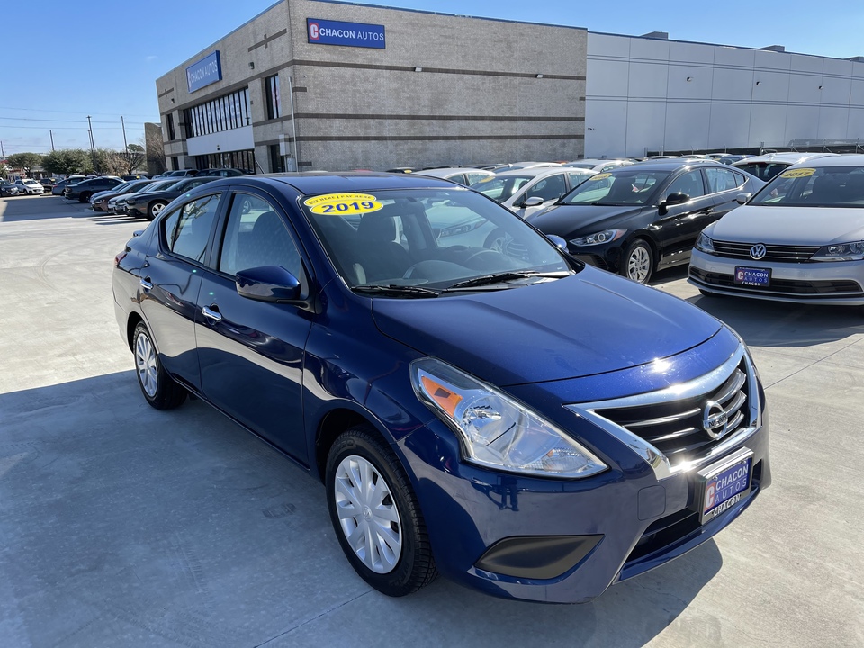 2019 Nissan Versa 1.6 SV Sedan