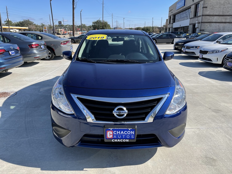 2019 Nissan Versa 1.6 SV Sedan