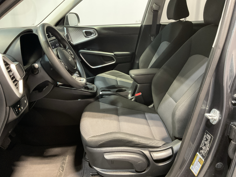 2022 Kia Soul LX CVT