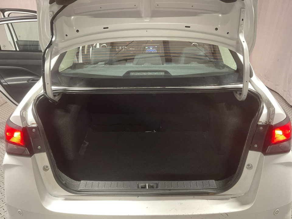 2024 Nissan Versa SV