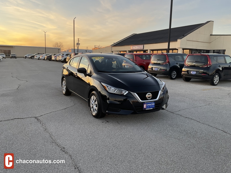 2022 Nissan Versa S CVT