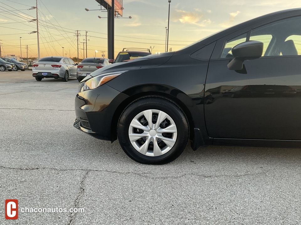 2022 Nissan Versa S CVT