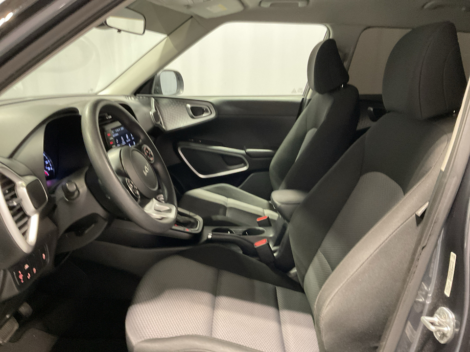 2022 Kia Soul LX CVT