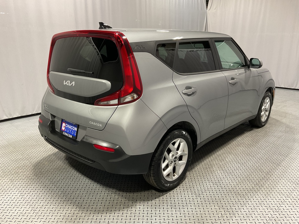 2022 Kia Soul LX CVT