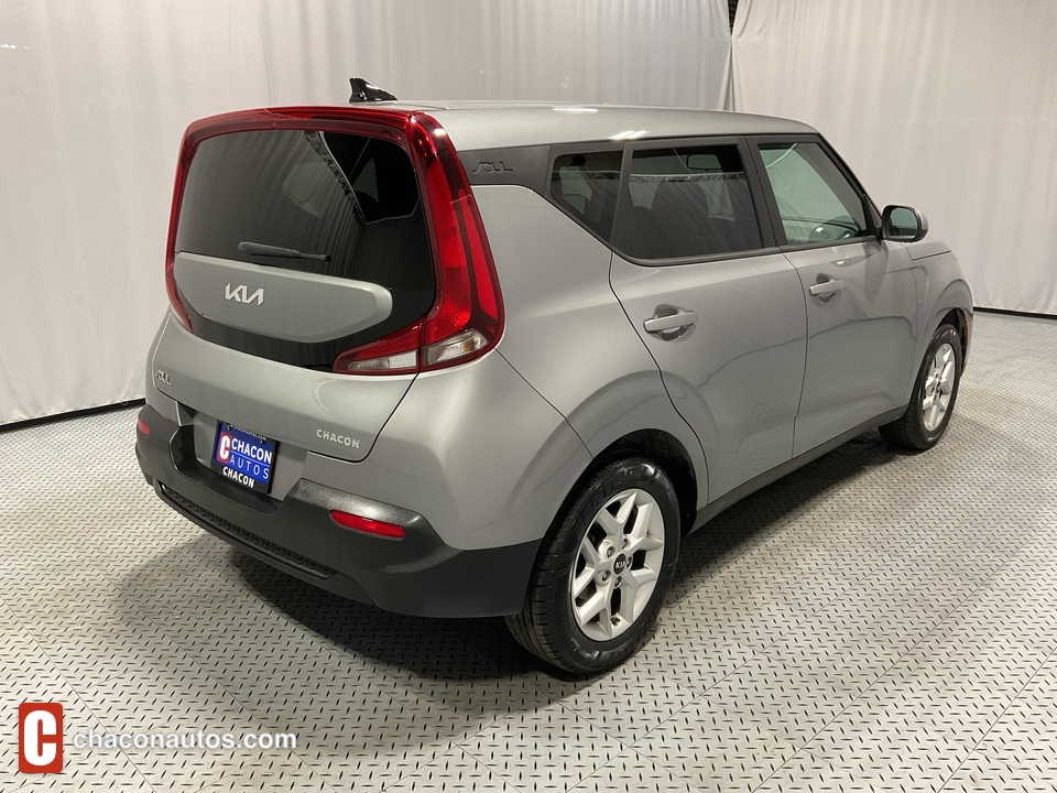 2022 Kia Soul LX CVT