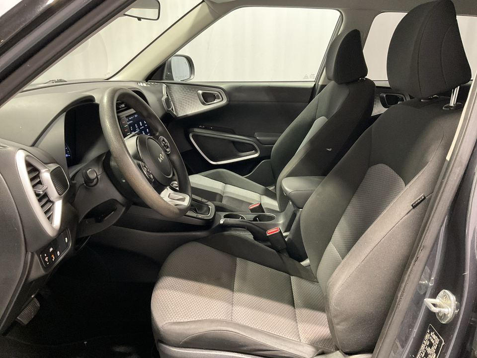 2022 Kia Soul LX CVT