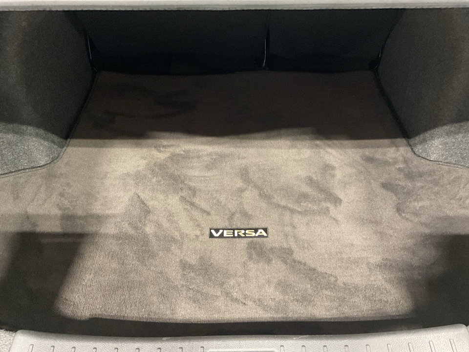 2023 Nissan Versa SV